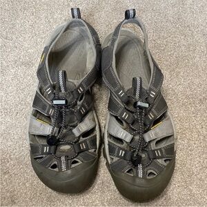Keen Grey Water Sandals Shoes Size 10